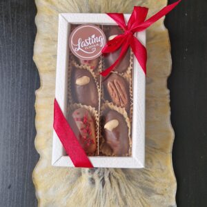 6-Date Luxury Gift Box – Signature Collection
