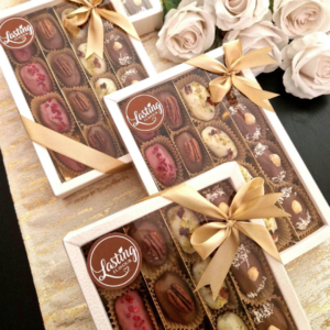 16-Date Luxury Gift Box – Signature Collection